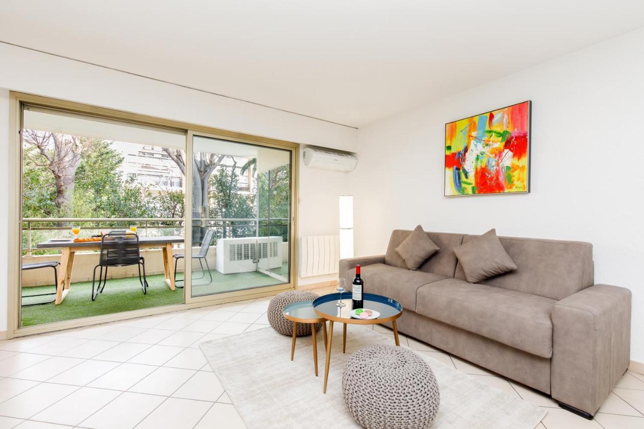 Select Home Yourhosthelper كان المظهر الخارجي الصورة